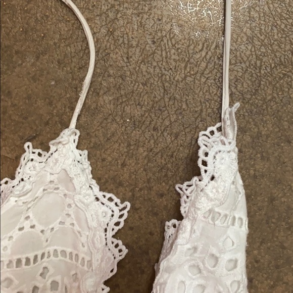 Lulumari White Eyelet Cut Out Dress Small - Picture 6 of 8